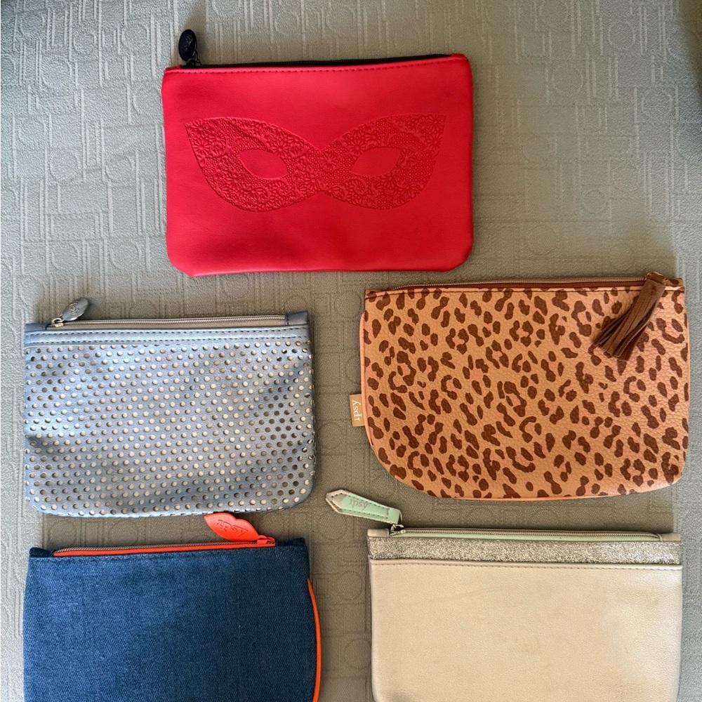 NEW set of 5 Ipsy makeup or cosmetic bags